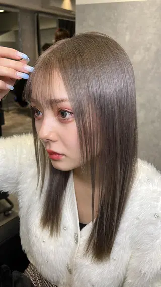 ショート カラー mimiiy梅田 中崎町ハイトーンのヘアスタイル