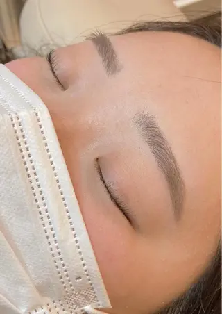 アイブロウ Lucy MANAMIのマツエク・マツパデザイン