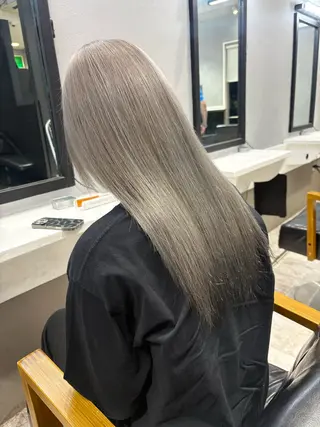 セミロング GISEL TAKUYAのヘアスタイル