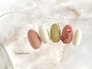 ネイル Vigor＆Looks 白金所属・mng vigorのネイルデザイン