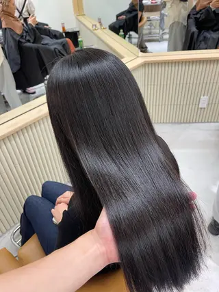 ロング 蜂須賀🐝縮毛矯正 ストレートパーマのヘアスタイル