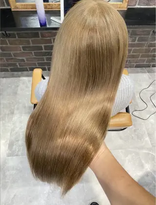 ロング カラー 髪質改善/ハイトーン MOLAのヘアスタイル