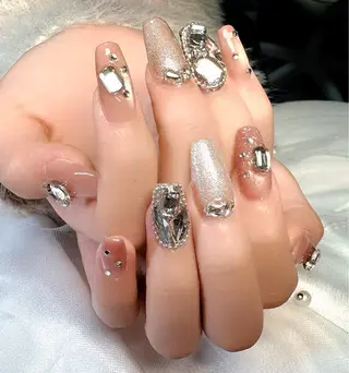 ネイル ネイルサロン Roiのネイルデザイン