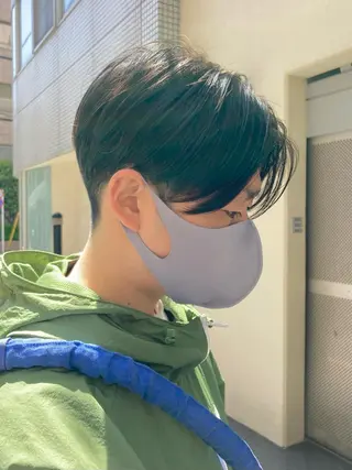 ショート メンズ 松岡 俊輔のヘアスタイル