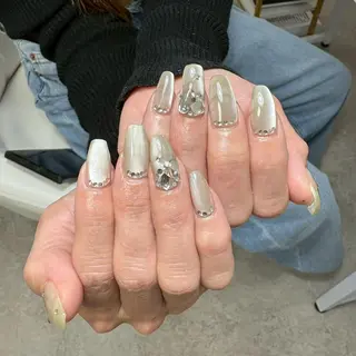 ネイル ~be 高槻のネイルデザイン