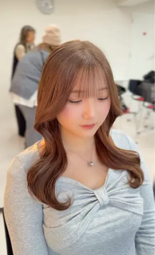 セミロング カラー honoka/レイヤ ー/艶感カラー/韓国のヘアスタイル