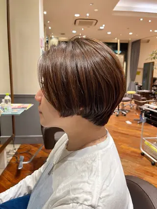 ショート ｼｮｰﾄｶｯﾄ 梅田 山下　すみれのヘアスタイル
