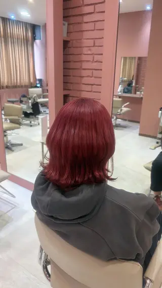 ミディアム カラー nina / HINA⠀のヘアスタイル