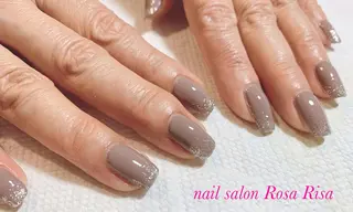 ミディアム ネイル ネイルスタジオ シェイクユアハンズのネイルデザイン