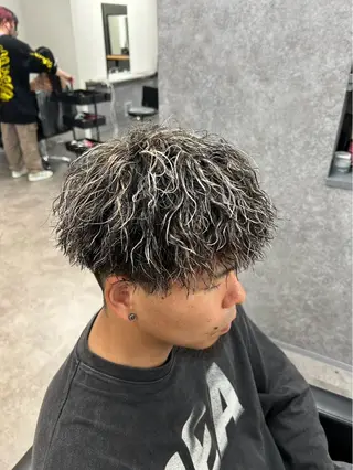 カラー パーマ メンズ 立川韓国メンズヘア ニュアンスパーマ安井のヘアスタイル