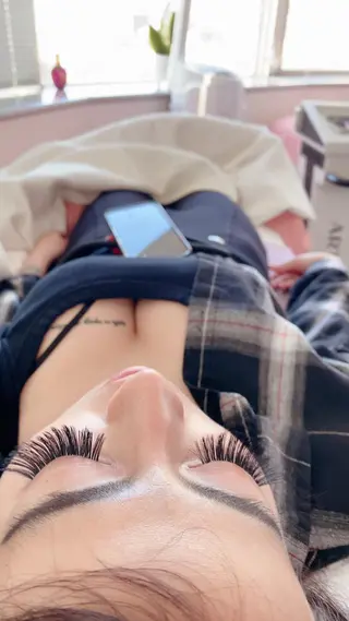 パーマ マツエク・マツパ アイブロウ 神山 ビューティー・アイのマツエク・マツパデザイン