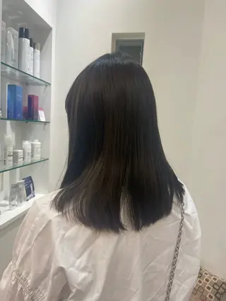 セミロング カラー atelier doux dimanche（アトリエ・ドゥー・ディマンシュ）所属・Fukamiレイヤー 透明感カラーのヘアスタイル