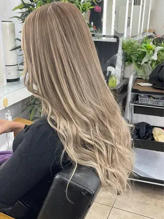 ロング カラー 🫧あ　お🫧 心斎橋のヘアスタイル