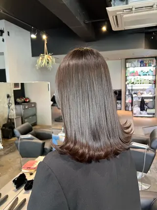 セミロング カラー DOMI所属・DOMI✂︎ EIKI🪽のヘアスタイル