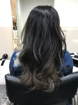 ロング カラー 関口 友行のヘアスタイル