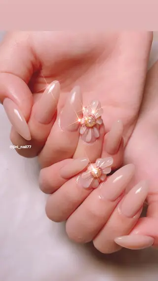 ネイル JINI NAIL所属・ジニ ネイルのネイルデザイン