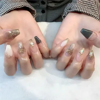 ネイル 💎🐰 saki. m 🐰💎のネイルデザイン