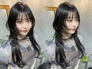 ロング カラー 韓国レイヤー/酸性 ストレート/髪質改善のヘアスタイル