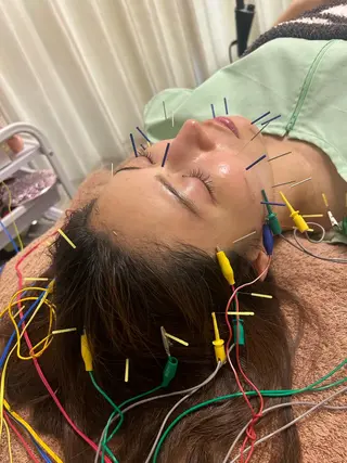 美容鍼灸サロン mahoroba院長のエステ・リラクイメージ