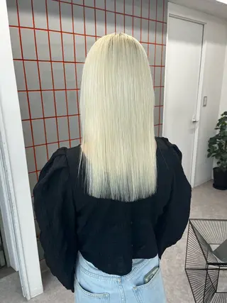 セミロング ハイトーン/ブリーチ 🎀/𝑵𝒐𝒆のヘアスタイル