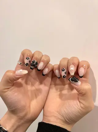 ネイル 黒葛原 めぐみのネイルデザイン