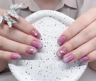 ネイル AngelChris ビューティーサロンのネイルデザイン