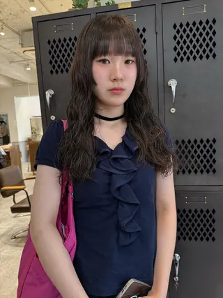 セミロング パーマ sliver siki・ayanaのヘアスタイル