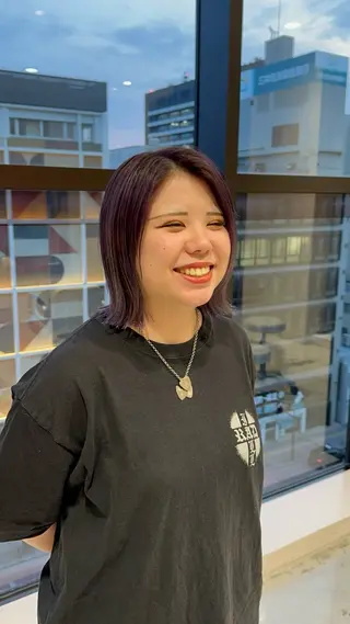 ミディアム 山口 歩美佳のヘアスタイル