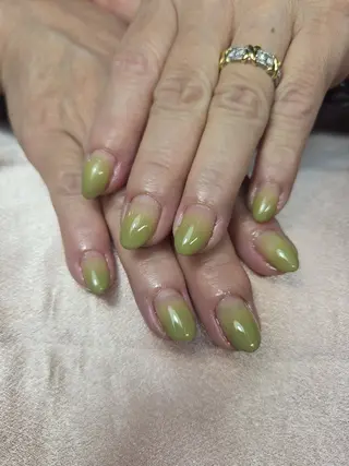 ネイル ネイルサロンベルティ .ひとみのネイルデザイン