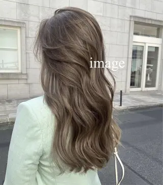 カラー 🍊mai🍊 似合わせスタイル🌿のヘアスタイル