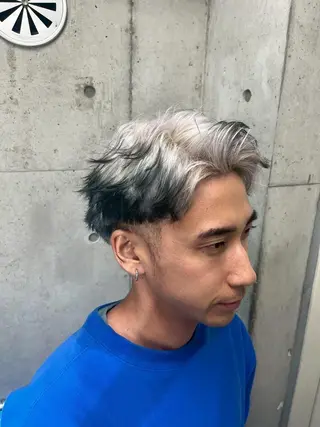 カラー ウルフカットデザイン カラー特化アールイーのヘアスタイル