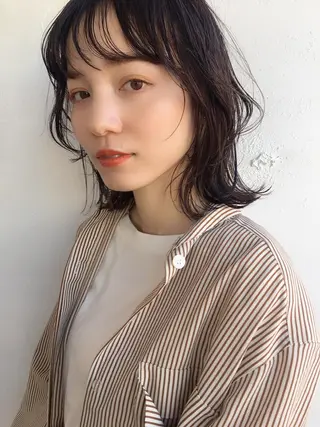 ミディアム 鎌倉 彩のヘアスタイル