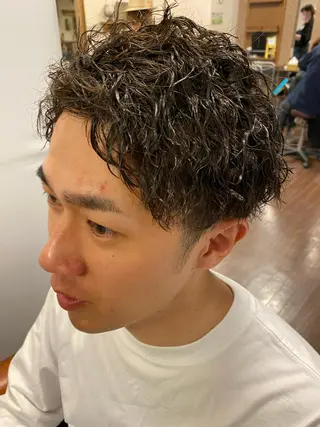 パーマ メンズ liL hair lounge所属・liL  hair サトウリョウタのヘアスタイル