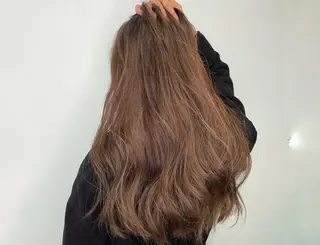 ロング 髪質改善 ブリーチ fiti横須賀中央のヘアスタイル