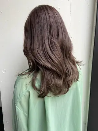 セミロング カラー 細田 碧のヘアスタイル