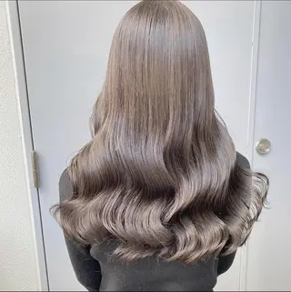 カラー セミロング 肌なじみベージュ 🦋azu🦋のヘアスタイル