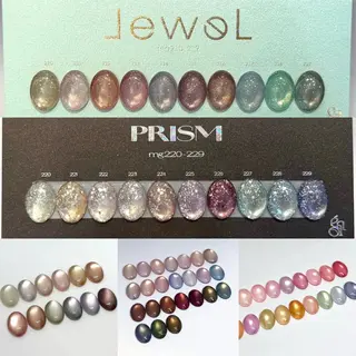 ネイル 【山岡】 ロイヤル•セラピストのネイルデザイン