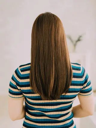 セミロング カラー 白髪ぼかしハイライト 柳川拓哉のヘアスタイル