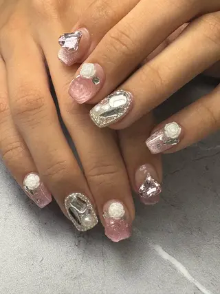 ネイル tomomi .のネイルデザイン