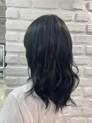 セミロング カラー 【センターパート/ マッシュ】ryokaのヘアスタイル