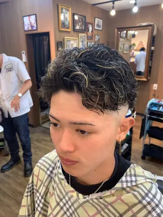 ショート パーマ メンズ ザヘアー所属・中田 孝之のヘアスタイル