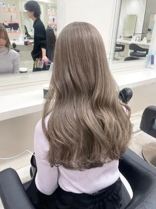カラー 赤みなしベージュ🪞 🫧韓国♡天神美容室のヘアスタイル