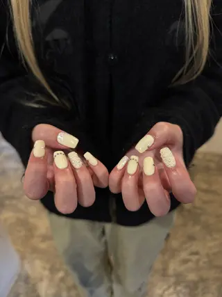 ネイル handsome所属・miura ichikaのネイルデザイン