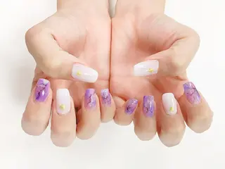 ネイル 指名支持率NO.1 スタイリストのヘアスタイル