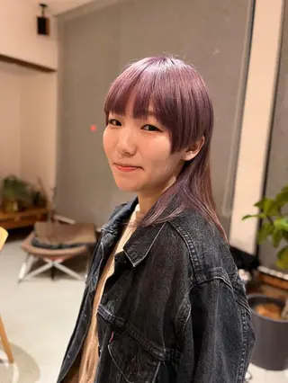 ミディアム モダーン北鎌倉所属・中溝 アカリのヘアスタイル