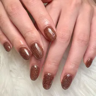 ネイル VIVA NAIL所属・自爪を傷つけない フィルイン3500円のネイルデザイン