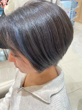 ショート カラー レイヤー×ハイライト 🌷RINA🌷のヘアスタイル