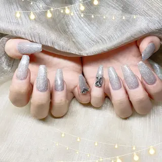 ネイル 櫻井 ナナのネイルデザイン