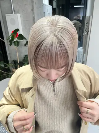 カラー 艶ブリーチ/表参道 ハイトーン /実乃梨のヘアスタイル