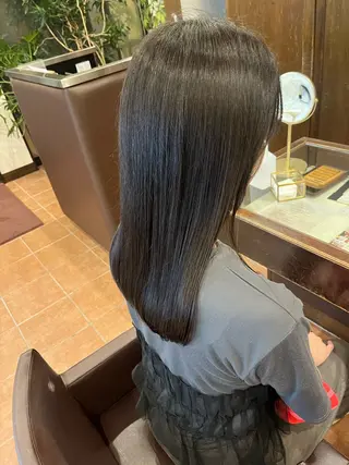 ロング 水野 真伽のヘアスタイル